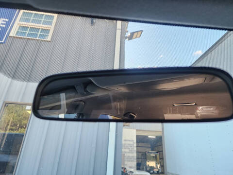 2014 Toyota Prius v Two