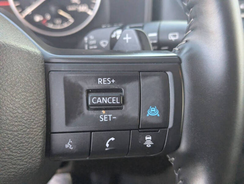 2025 Nissan Rogue SV