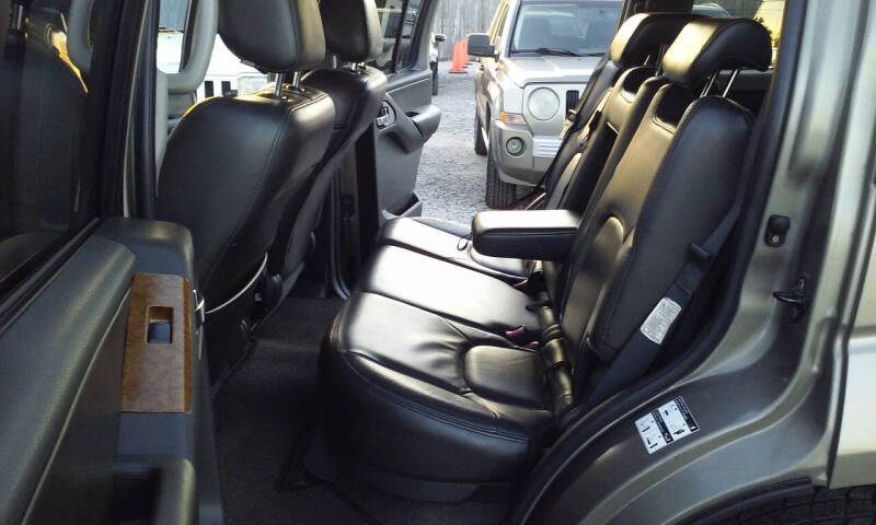 2006 Nissan Pathfinder LE