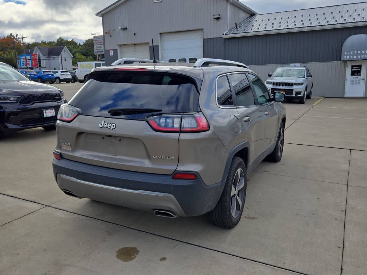 2019 Jeep Cherokee for sale at Dave Warren Used Car Super Center in Westfield, NY