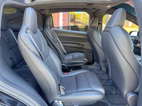 2023 Tesla Model X Standard Range