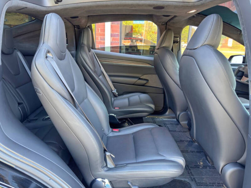 2023 Tesla Model X Standard Range