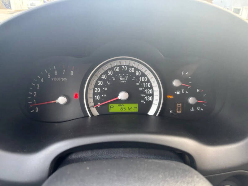 2007 Hyundai Entourage