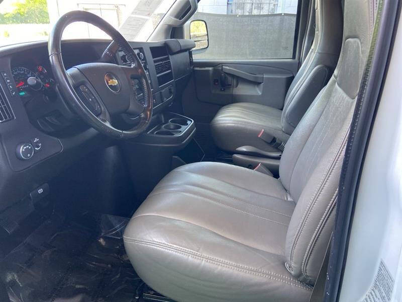 2021 Chevrolet Express 2500
