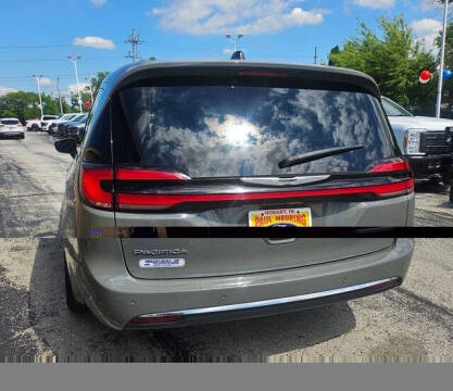 2023 Chrysler Pacifica Touring L