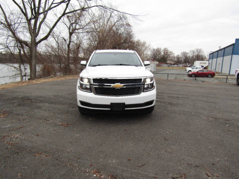 2019 Chevrolet Tahoe LS photo 11