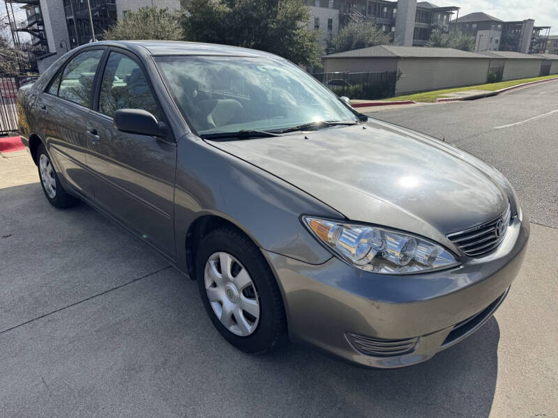 2005 Toyota Camry Standard