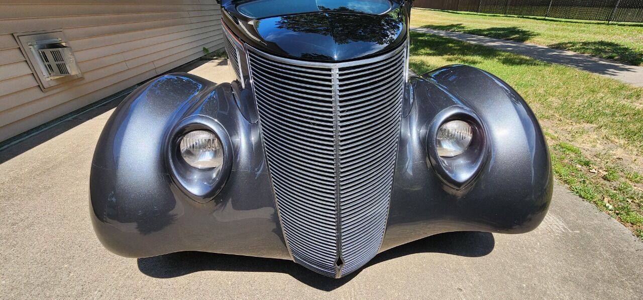 1937 Ford Roadster 65