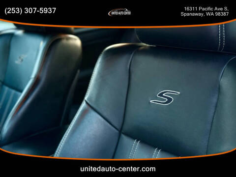 2012 Chrysler 300 S V6