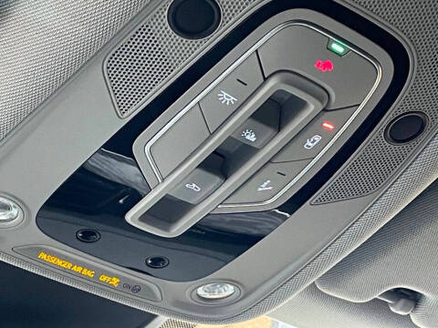 2021 Audi e-tron quattro Premium Plus