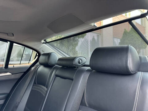 2015 BMW 5 Series 528i xDrive