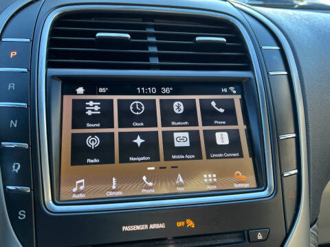 2019 Lincoln Nautilus Black Label