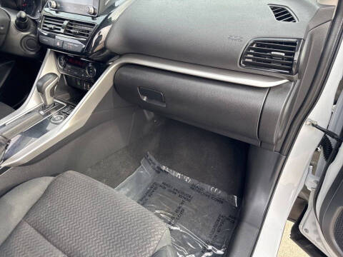 2024 Mitsubishi Eclipse Cross LE