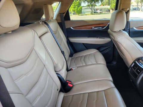 2017 Cadillac XT5 Platinum