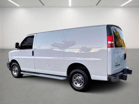 2023 GMC Savana 2500