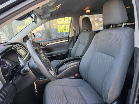 2018 Toyota Highlander LE