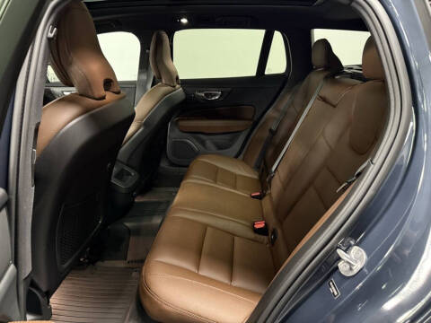 2023 Volvo V60 Cross Country B5 Plus