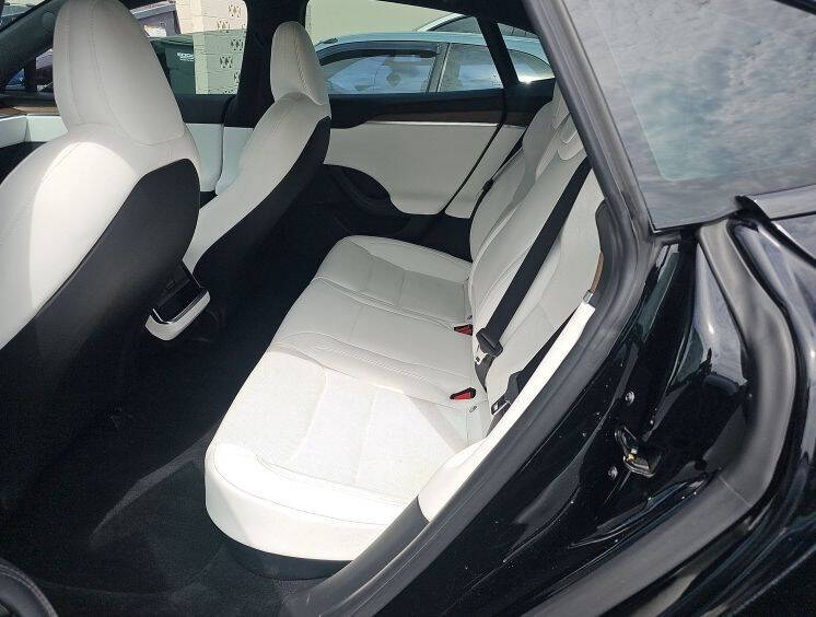 2022 Tesla Model S
