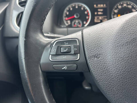 2017 Volkswagen Tiguan 2.0T Wolfsburg Edition