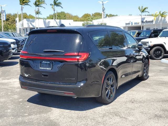 2024 Chrysler Pacifica Limited