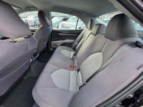 2023 Toyota Camry Hybrid LE