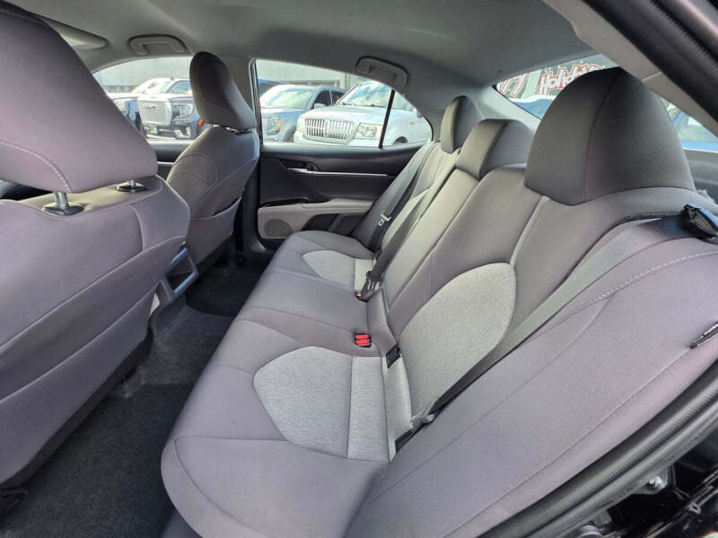 2023 Toyota Camry Hybrid LE