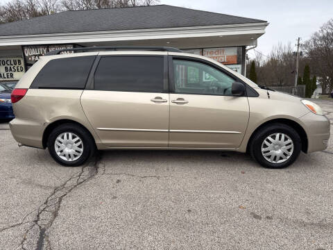 2005 Toyota Sienna LE 8 Passenger