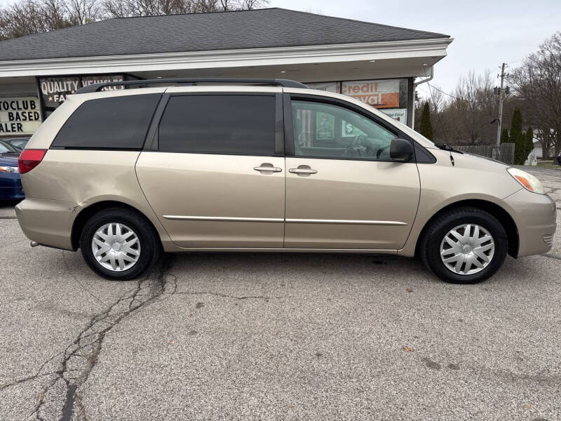 2005 Toyota Sienna LE 8 Passenger