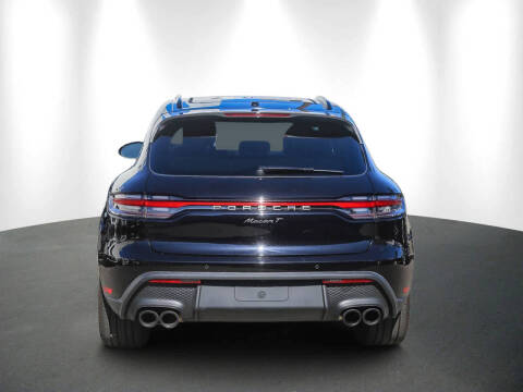 2024 Porsche Macan T