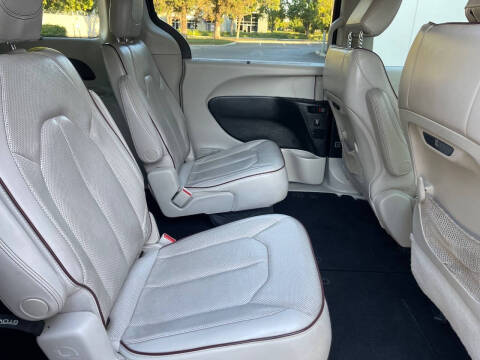 2020 Chrysler Pacifica Limited