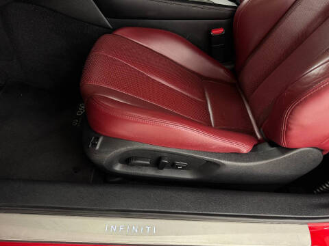 2017 Infiniti Q60 Red Sport 400