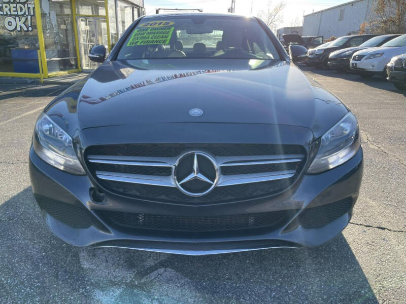 2015 Mercedes-Benz C-Class C300 photo 2