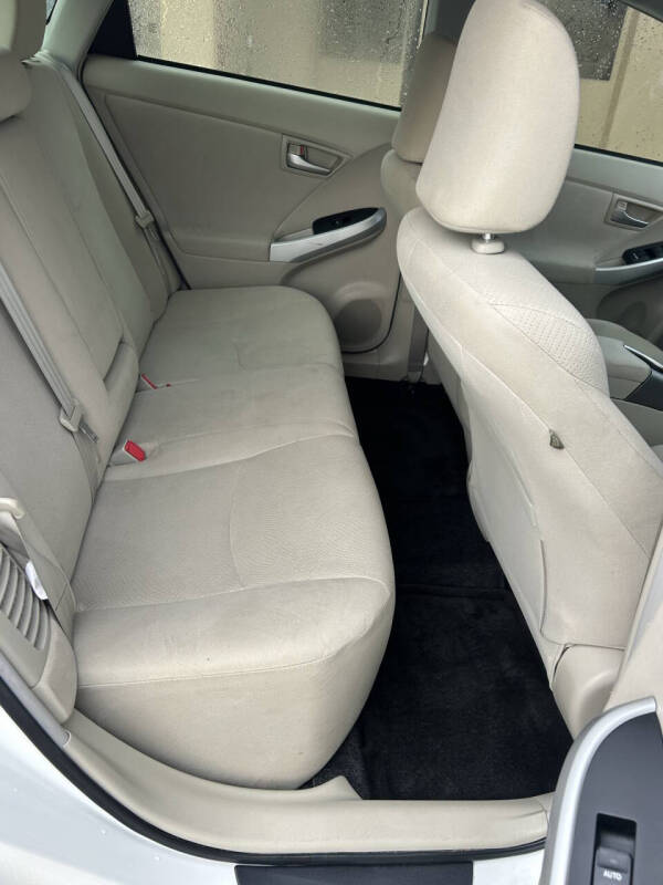 2013 Toyota Prius Two