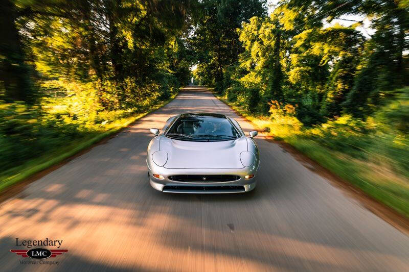 1993 Jaguar XJ 220