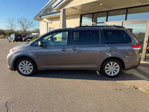 2014 Toyota Sienna Limited 7-Passenger