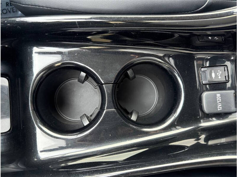 2017 Toyota Prius Three Touring