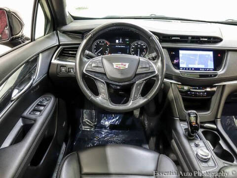 2022 Cadillac XT5 Premium Luxury