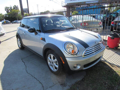 2009 MINI Cooper for sale at Hollywood Auto Brokers in Los Angeles CA