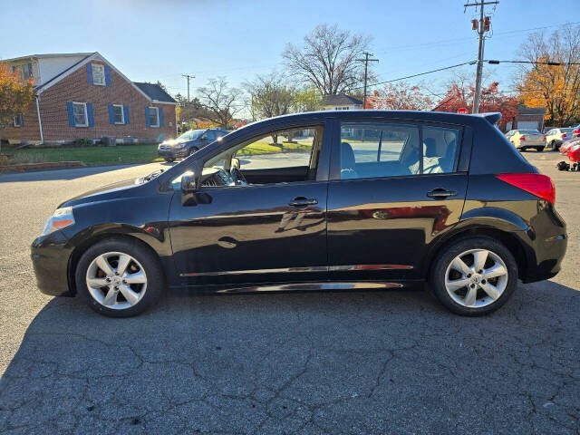 2011 Nissan Versa for sale at QUEENSGATE AUTO SALES in York, PA