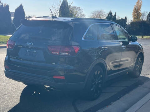 2019 Kia Sorento S V6