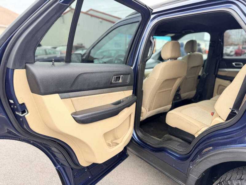 2017 Ford Explorer