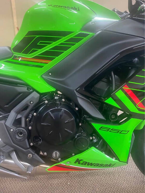 2024 Kawasaki Ninja 650 ABS KRT Edition