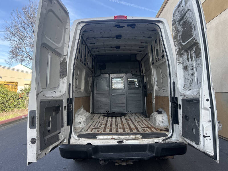 2016 Nissan NV