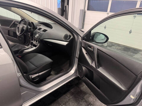 2011 Mazda MAZDA3 i Touring