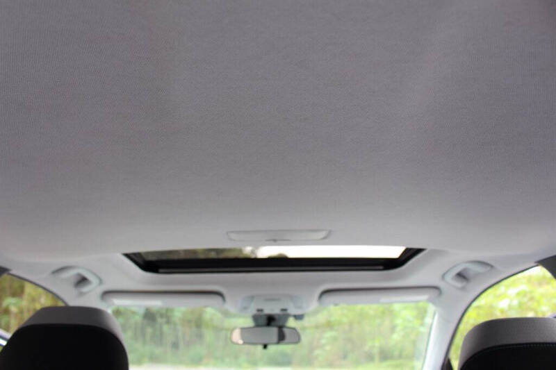 2017 Toyota Prius Three