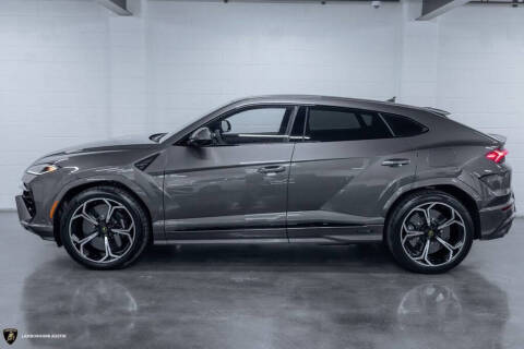 2025 Lamborghini Urus SE