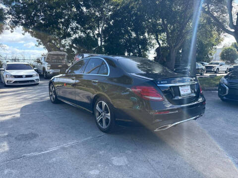 2017 Mercedes-Benz E-Class E 300
