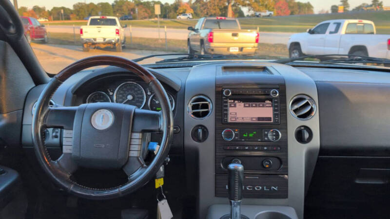 2008 Lincoln Mark LT
