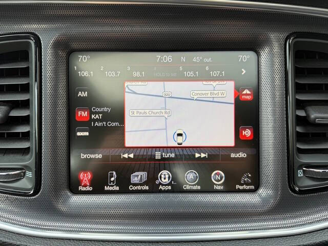 2016 Dodge Challenger 392 HEMI Scat Pack Shaker