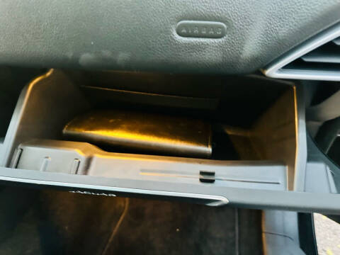 2017 Jaguar F-PACE 20d Prestige